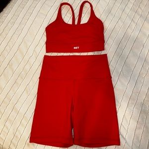 Set Active red workout set